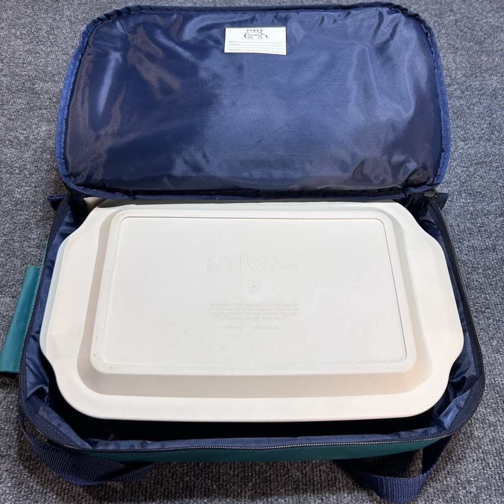 Pyrex Portables 3 QUART 13 X 9X 2 Baking Clear Pan / LID and CASE Made In USA
